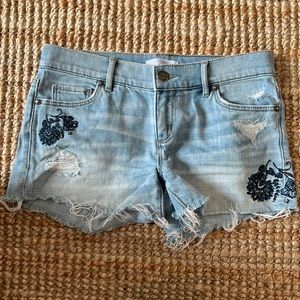 Size 24/00 Loft Jean shorts